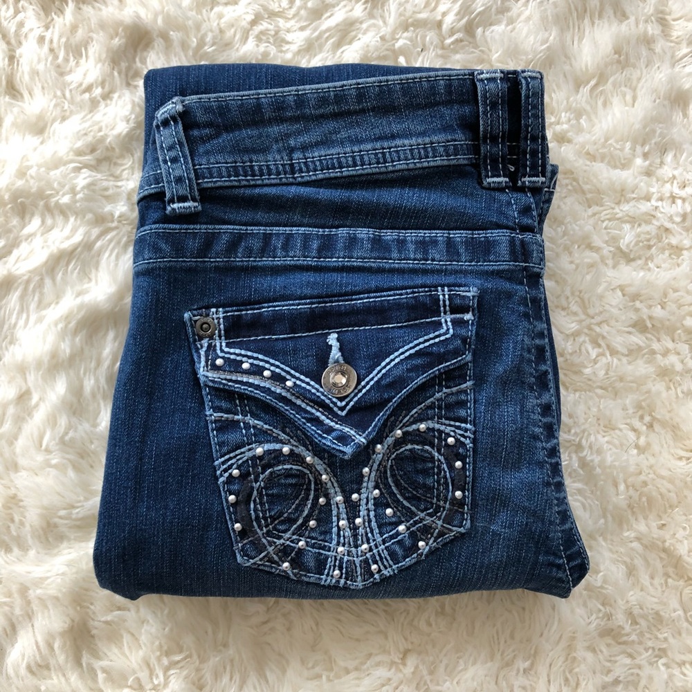 APT 9, size 6, embellished, bootcut jeans.
